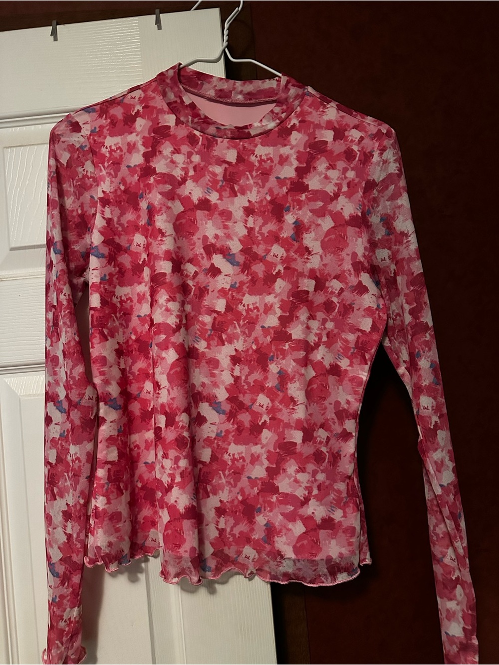 Pretty Garden Women’s Pink Floral Long-Sleeve Crewneck Top